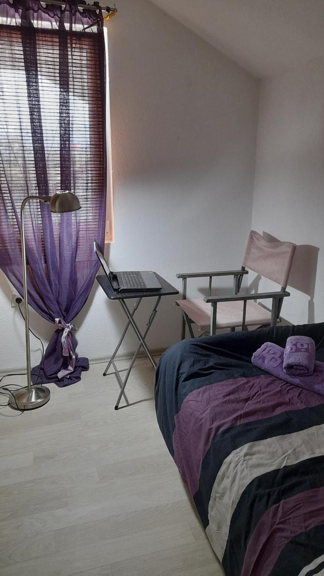 Airport Shtrkovi - Storks Apartment Petrovec Luaran gambar