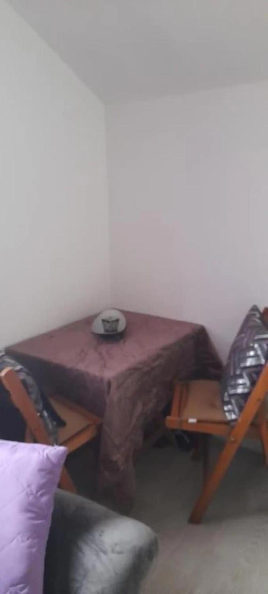 Airport Shtrkovi - Storks Apartment Petrovec Luaran gambar